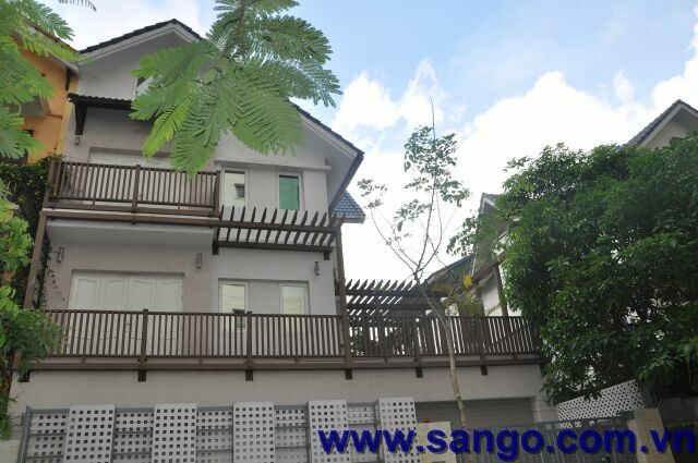 Sàn gỗ ngoài trời Awood giàn hoa gỗ biệt thự - Villa