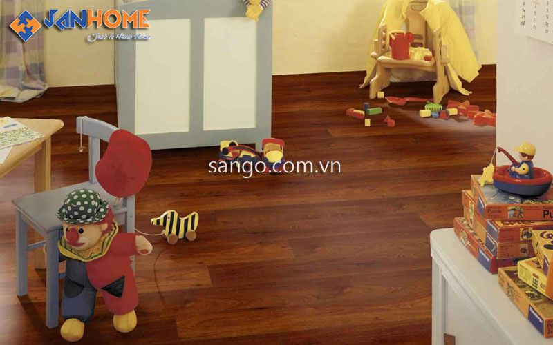 Sàn gỗ công nghiệp sạch sẽ và sang trọng