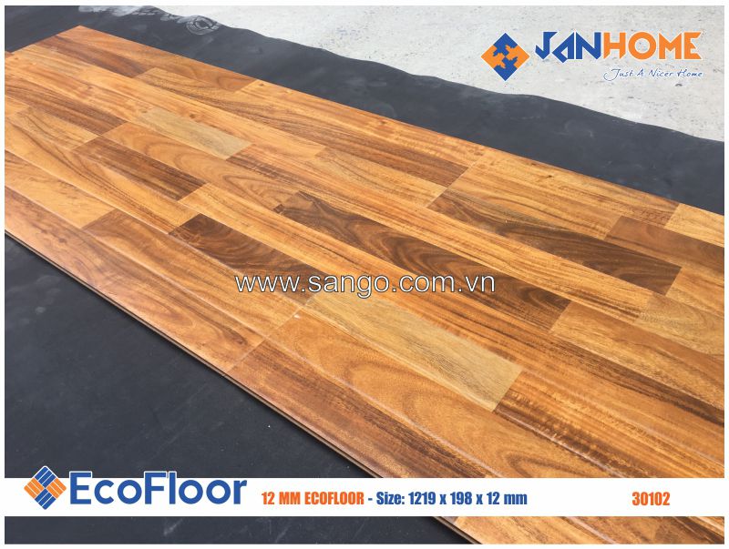 Với tone màu nâu đỏ sàn gỗ ECOFLOOR vân tự nhiên khiến không gian nội thất nhà bạn trở nên sang trọng