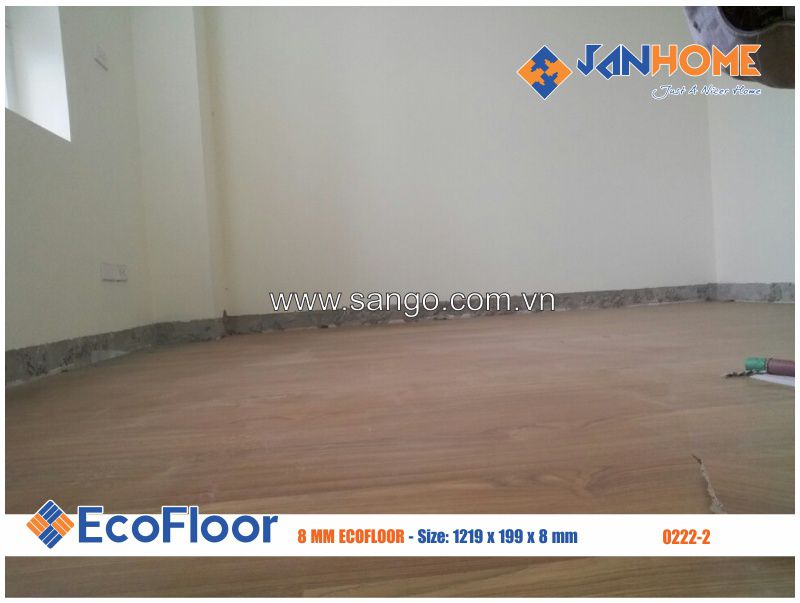 Thi công sàn gỗ giá rẻ Ecofloor 0222-2 tại Cầu Giấy